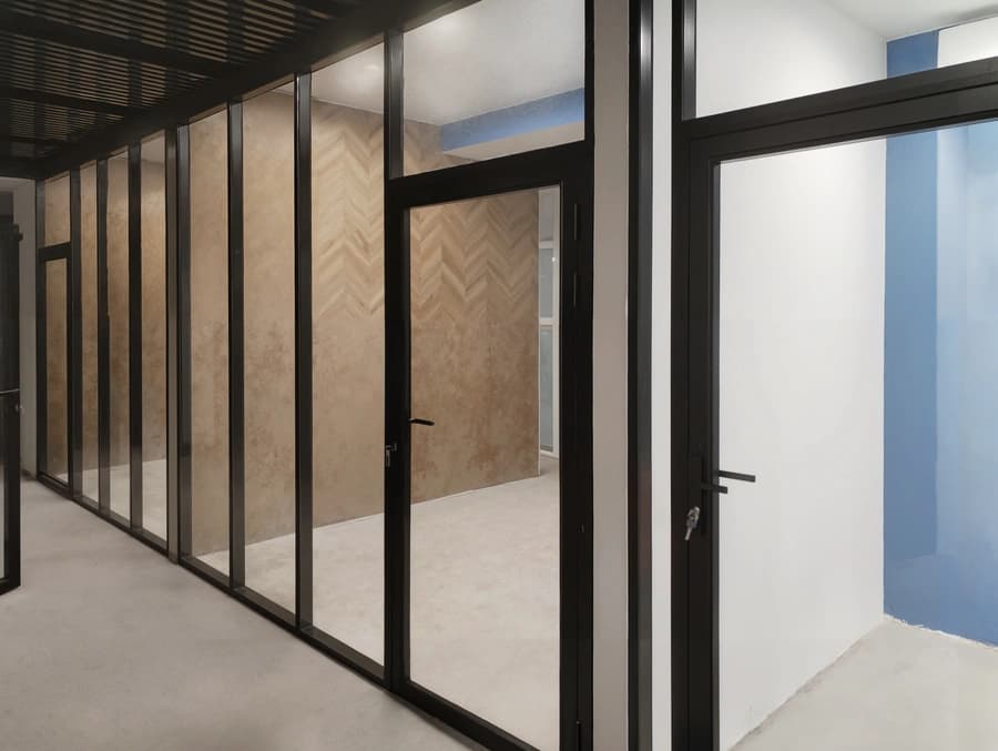 Алюминиевые перегородки