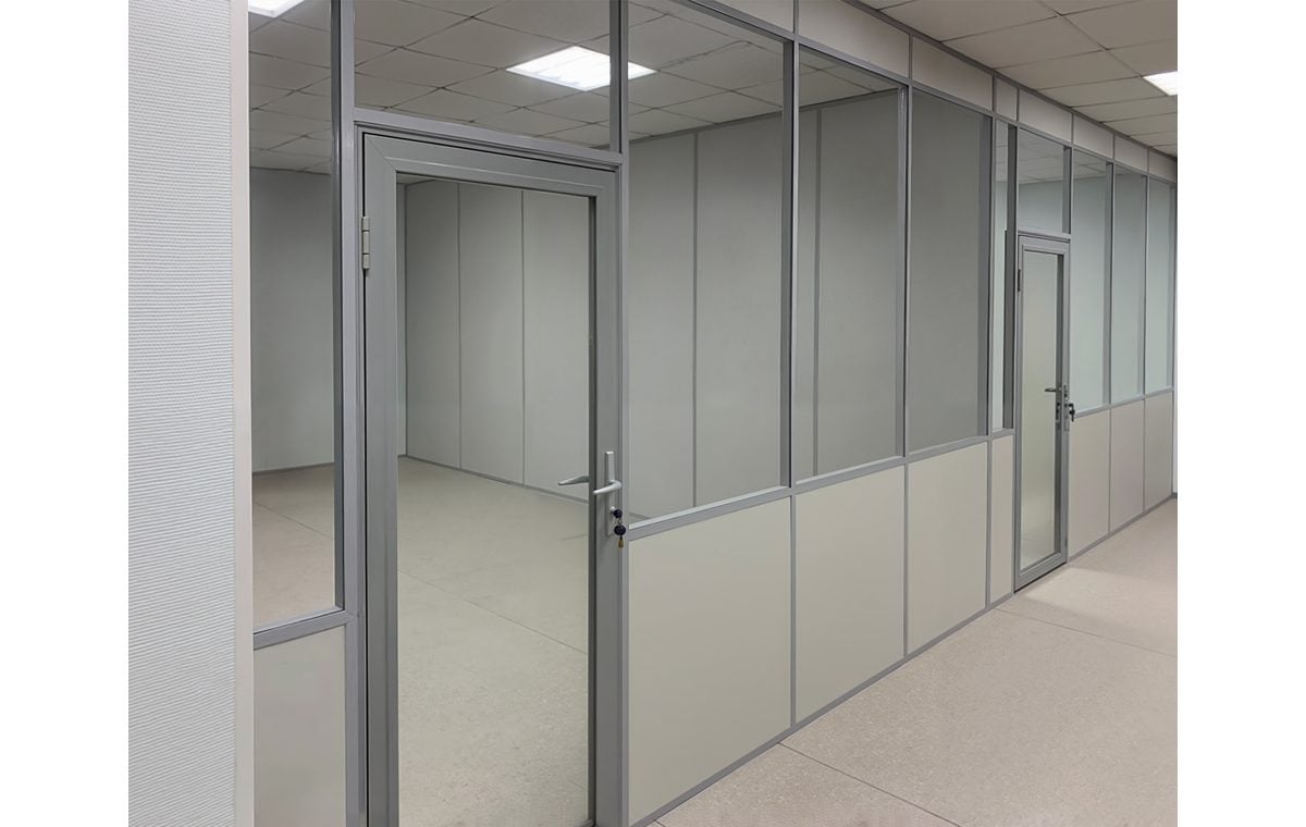 Комбинированная алюминиевая перегородка