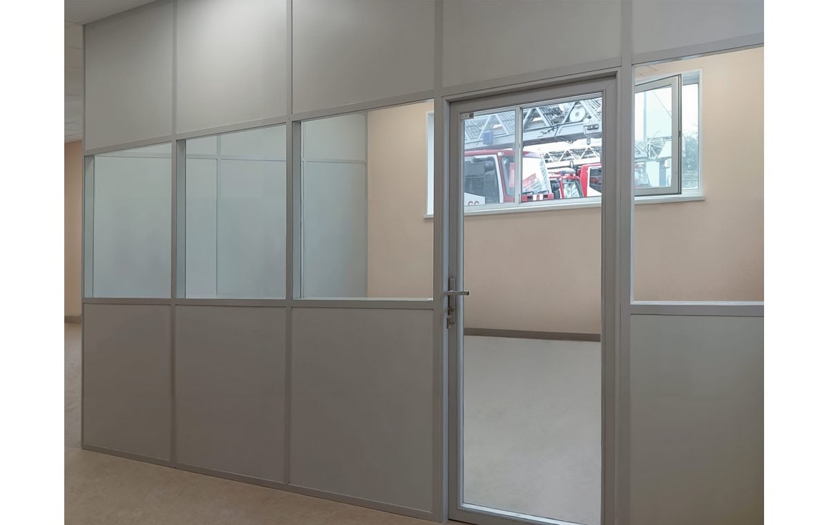 Комбинированные стационарные перегородки