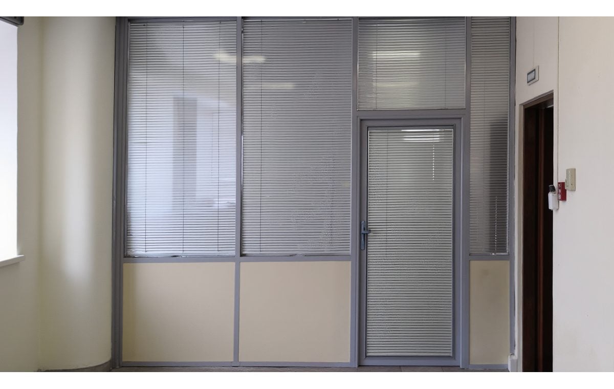 стеклянная перегородка 1107