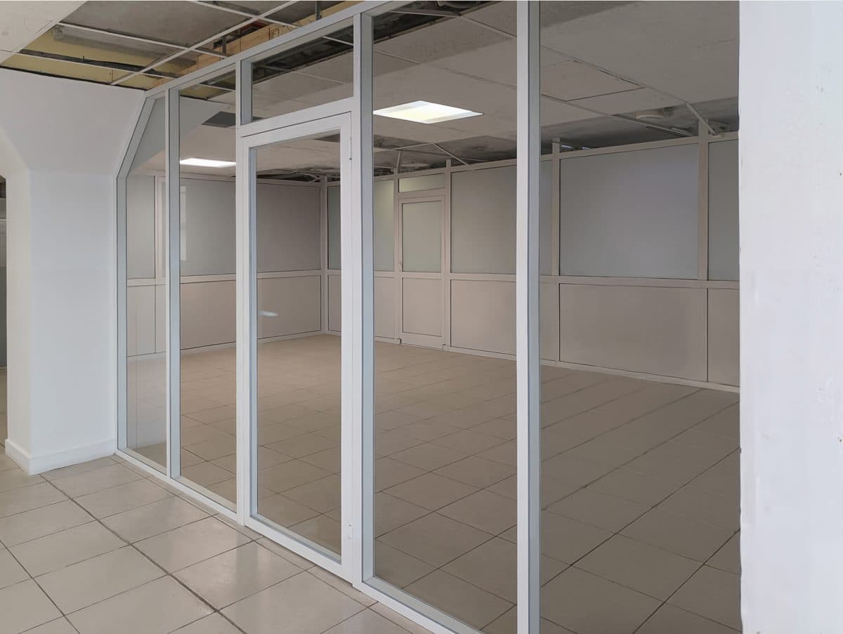 Как подготовить офис к монтажу перегородок и не сорвать сроки запуска