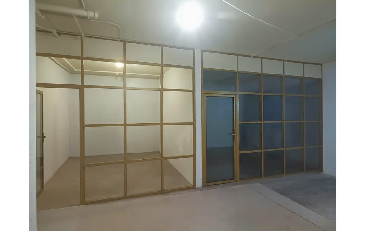 Стеклянные перегородки: политика конфиденциальности